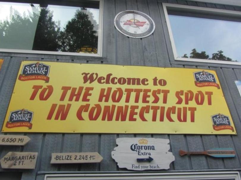 Welcome To Hat City Danbury, A Suburban Retreat Dış mekan fotoğraf