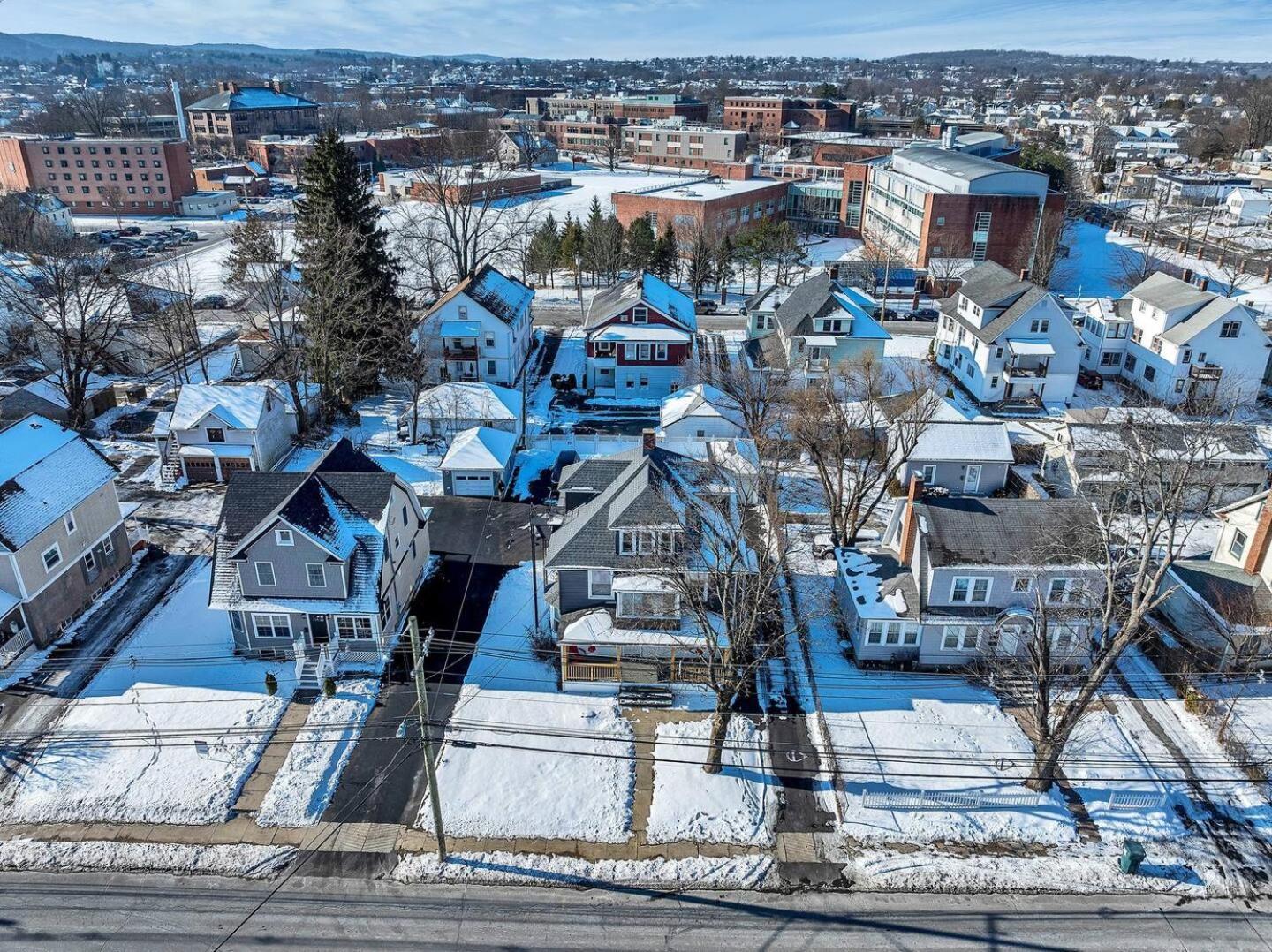 Welcome To Hat City Danbury, A Suburban Retreat Dış mekan fotoğraf
